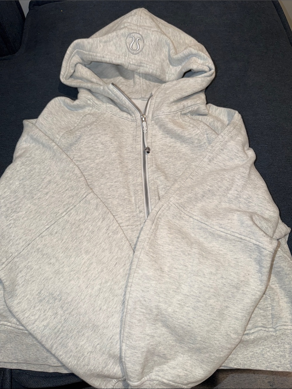 lululemon athletica women’s Light Heather Gray Zip-Up Hooded Sweater